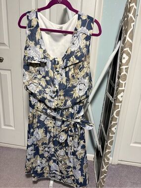 Avenue Floral Sleeveless Navy and Cream Tie-Waist Dress Size 22/24